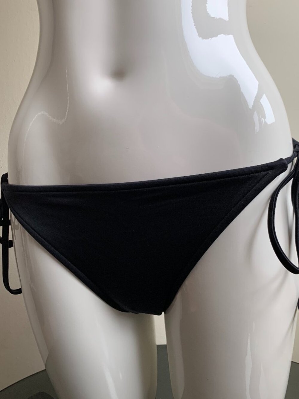 Milly Cabana solid Black Fiji String tie side bikini swim bottom S Made in USA